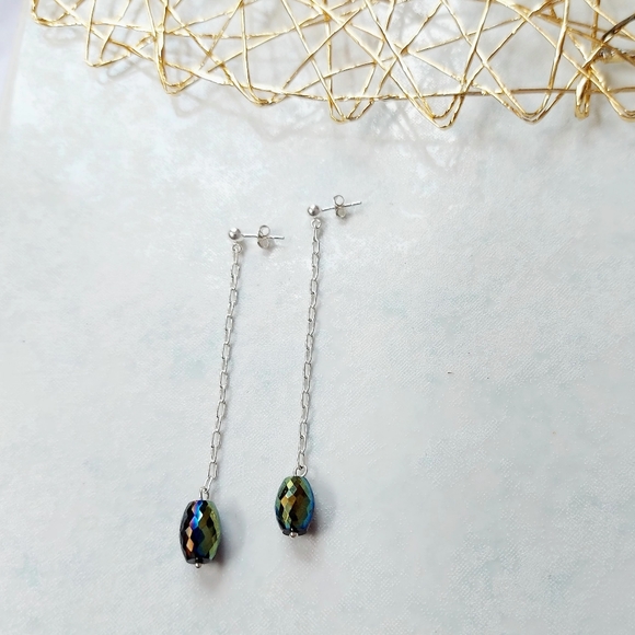 925 Sterling Silver Minimalist earring - Picture 3 of 4